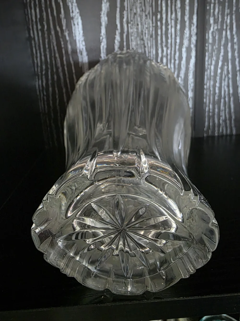 Oneida Augustina Crystal Flower Vase